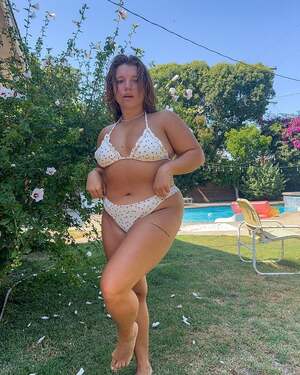 Eleena Mills nude 3