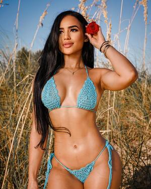 Eli Castillo nude 12