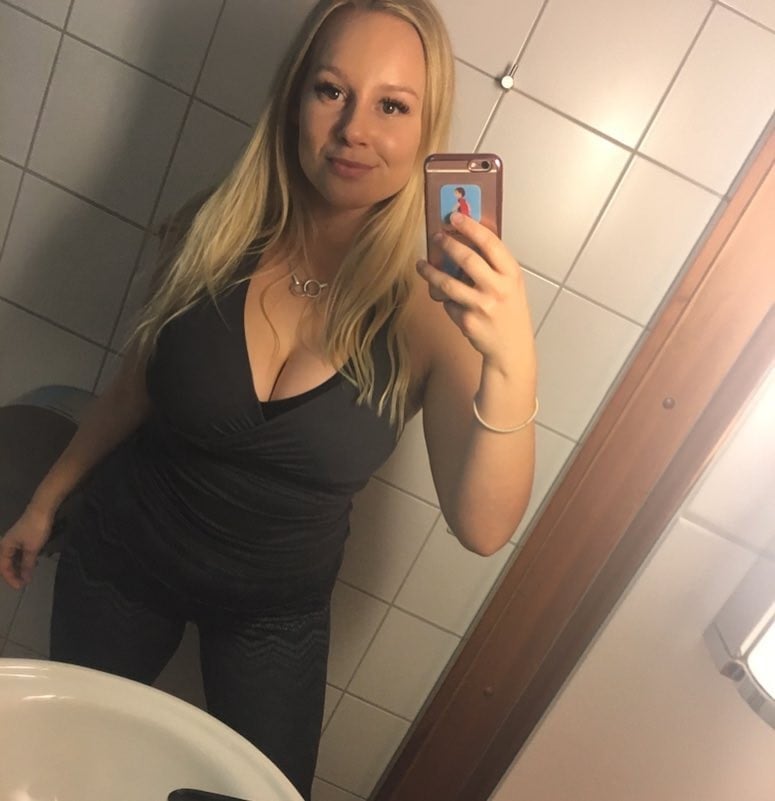 Elin Hakanson nude 10