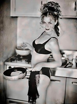 Elisabeth Shue nude 10