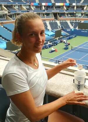 Elise Mertens nude 11