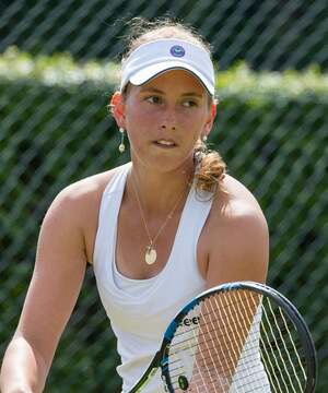 Elise Mertens nude 3