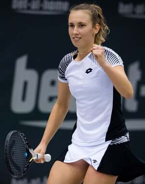 Elise Mertens nude 8