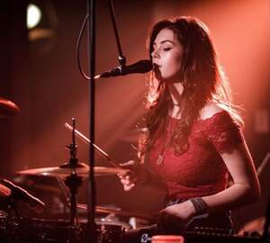 Elise Trouw nude 10