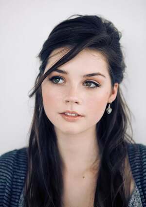 Elise Trouw nude 11