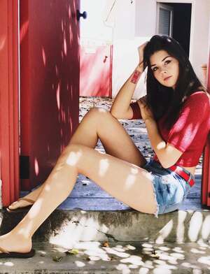 Elise Trouw nude 4