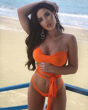 Elizabeth Georgina nude 11