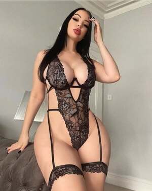Elizabeth Georgina nude 4
