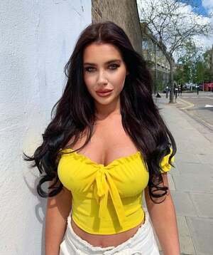 Elizabeth Georgina nude 8