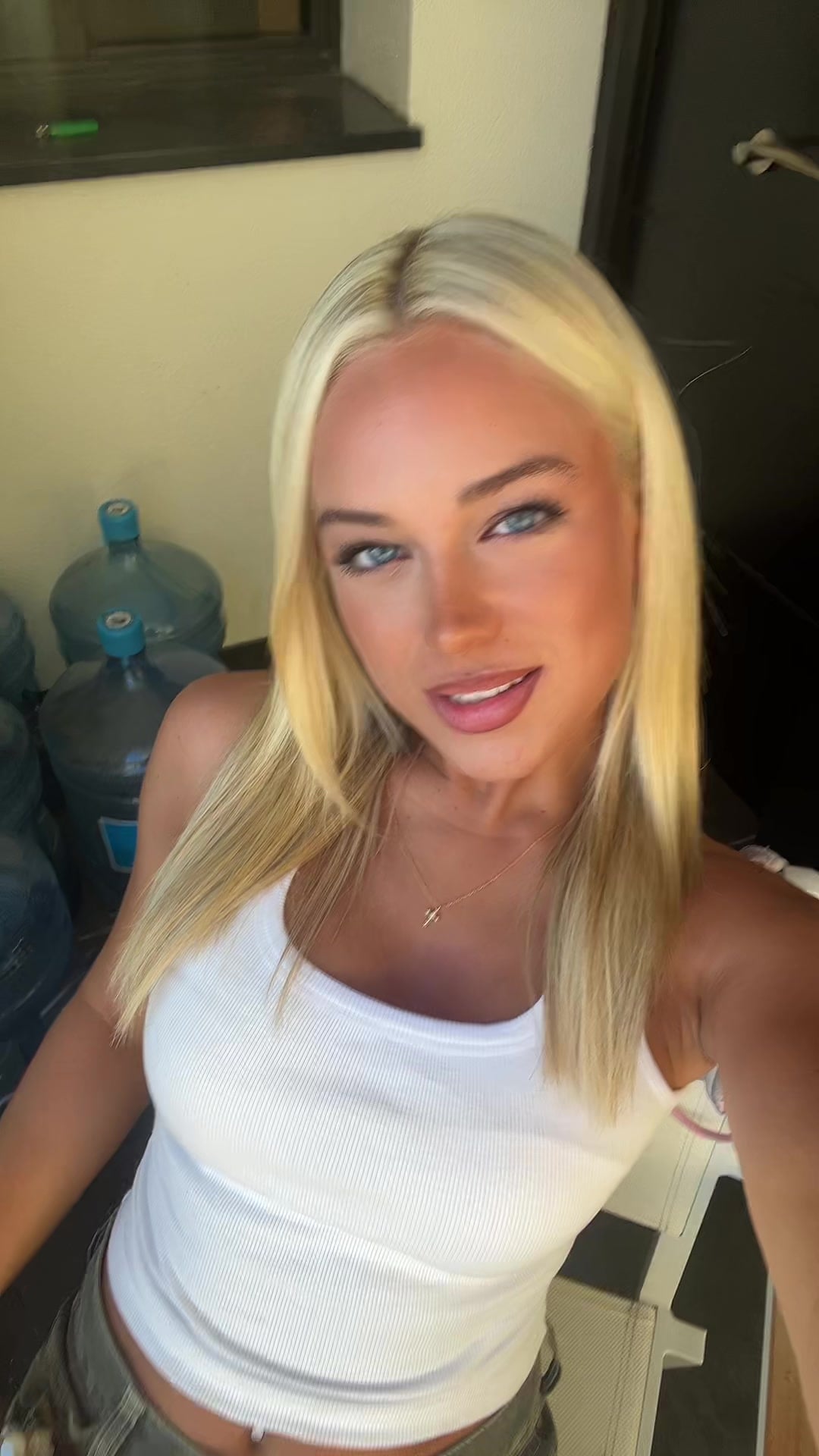 Ella Buffin nude 10
