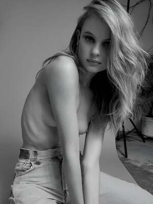 Ella Dieke nude 11