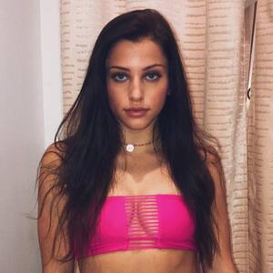 Elle Danjean nude 5