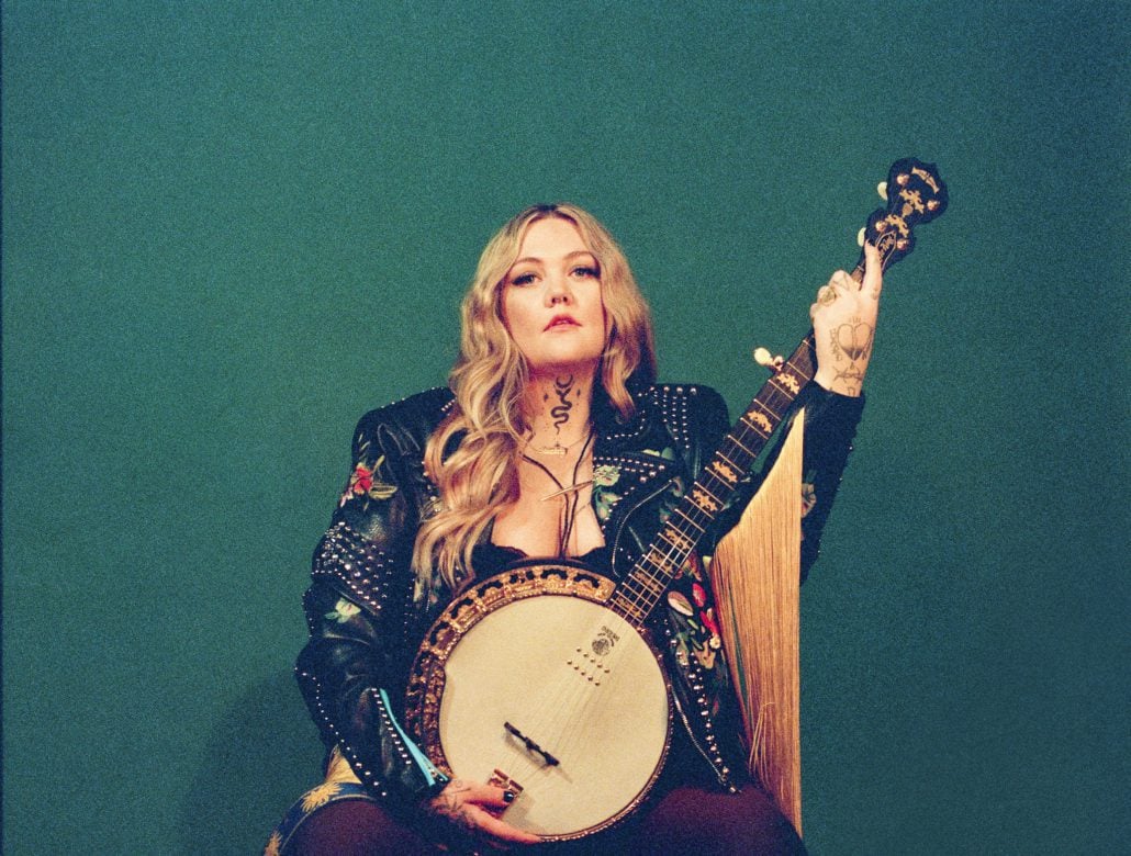 Elle King nude 8