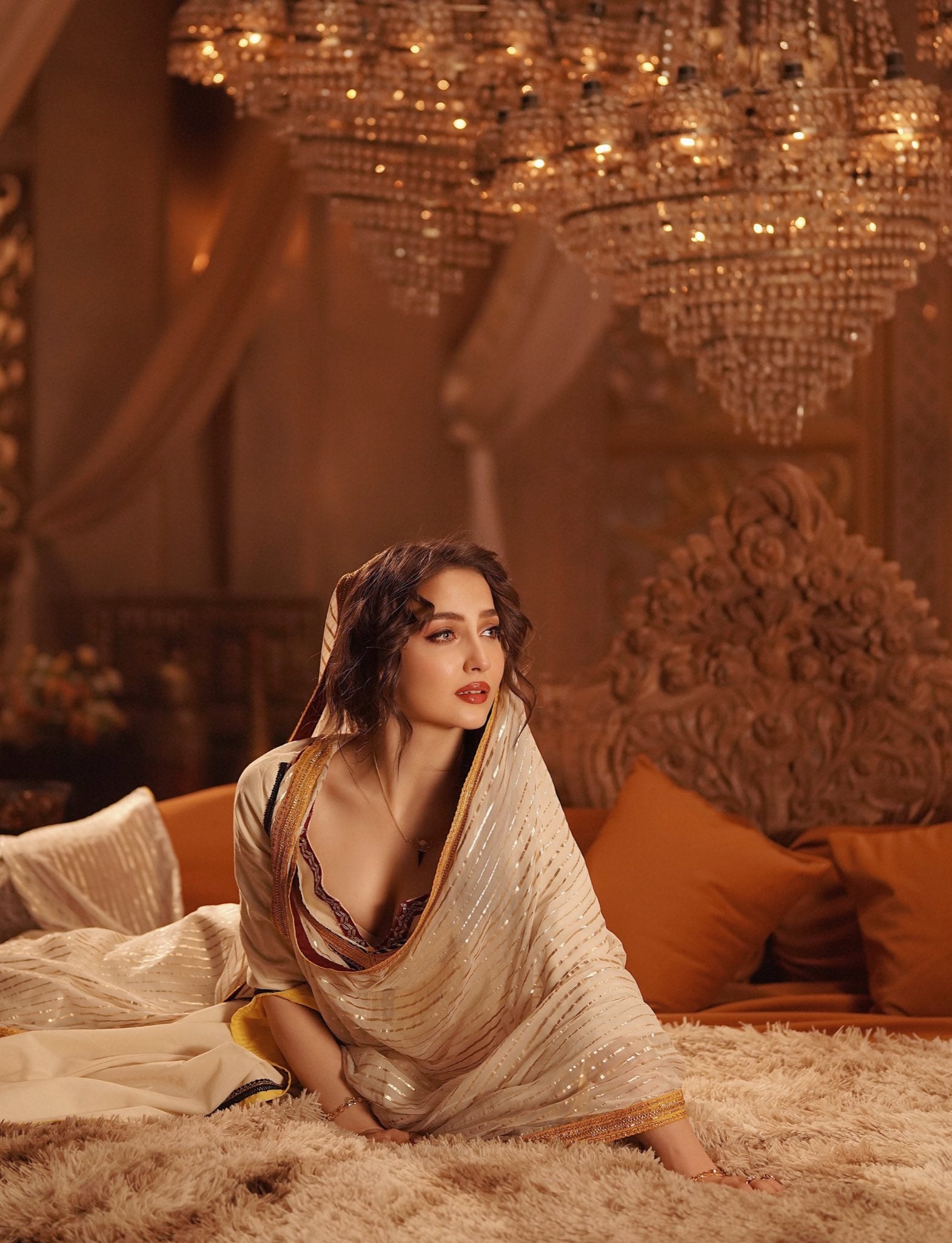 Elli AvrRam nude 8