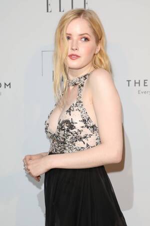 Ellie Bamber nude 6