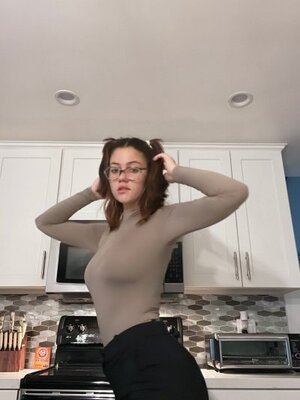 Ellie Nova nude 5
