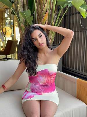 Ellysa Yagho nude 3