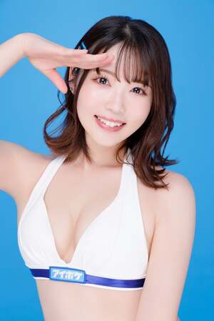 Ema Futaba nude 7