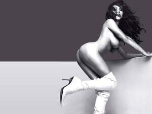 Emanuela Folliero nude 9