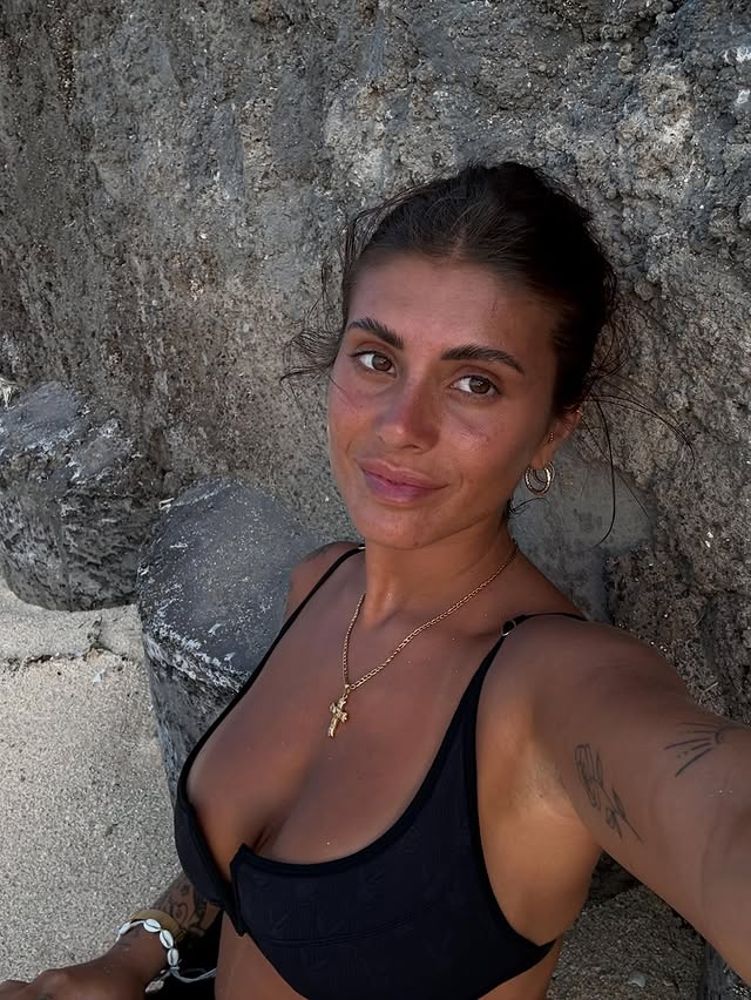 Emilie Boclet nude 10