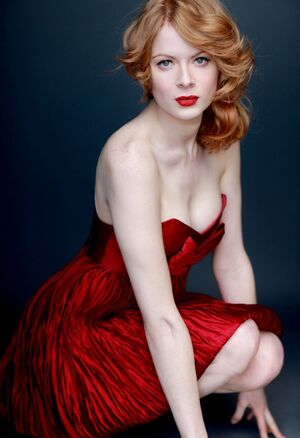 Emily Beecham nude 3