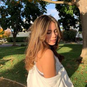 Emily Ellanah nude 6