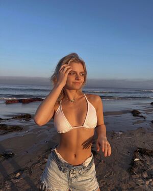 Emily Kelavos nude 7
