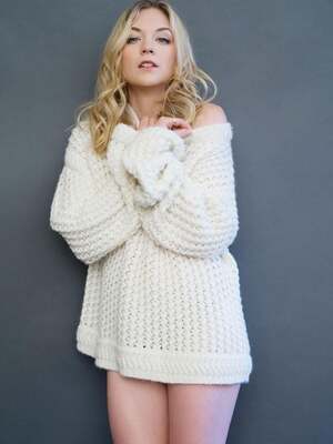 Emily Kinney nude 8