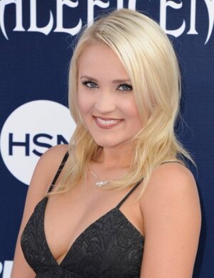 Emily Osment nude 10