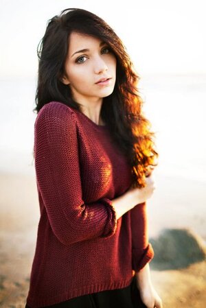 Emily Rudd nude 10