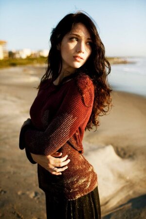 Emily Rudd nude 6