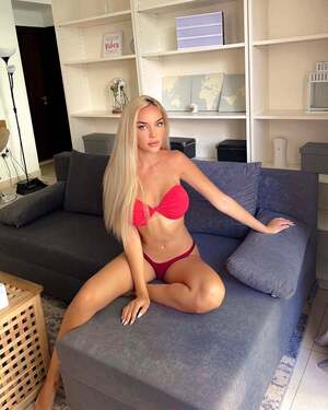 Emily Shedler nude 4