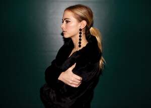 Emily Wickersham nude 11