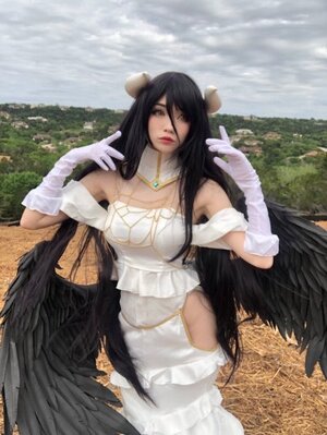 Emiru nude 2