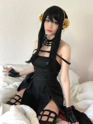 Emiru nude 3