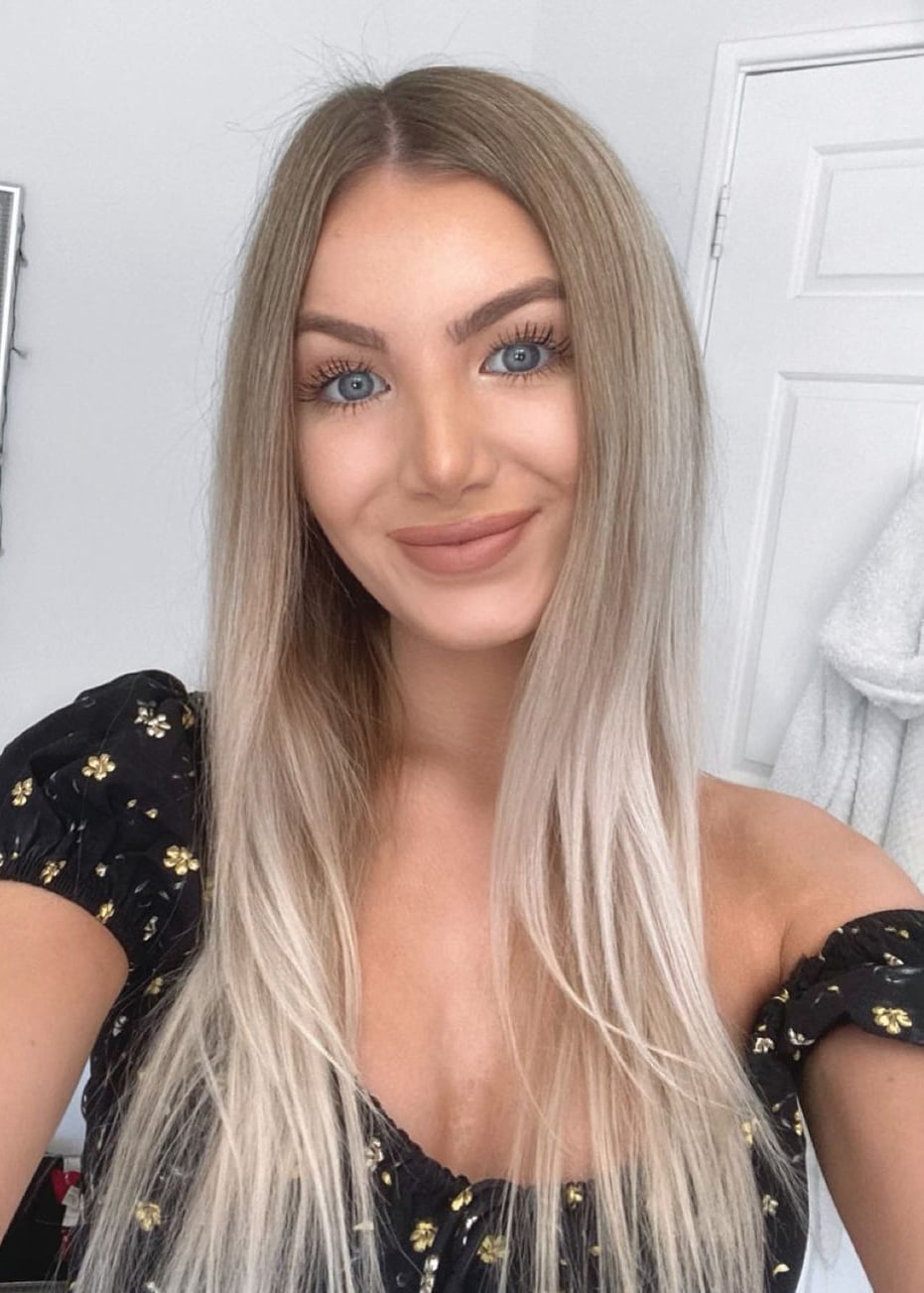 Emma Louise Harvey nude 7