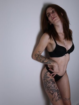 Emma Malina nude 10