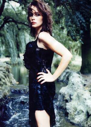 Emmanuelle Beart nude 7
