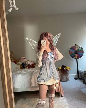Emmyuh nude 9