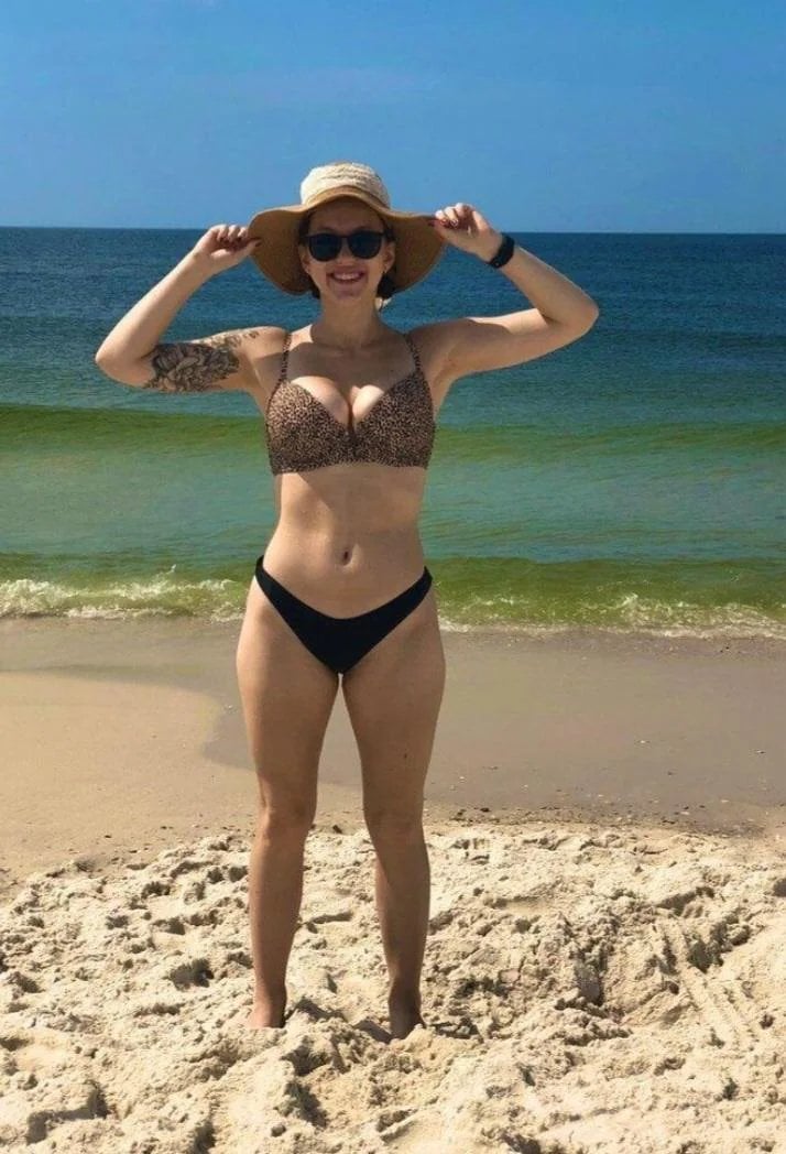 Eralia nude 4