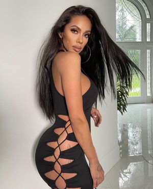 Erica Mena nude 4