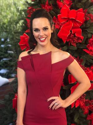 Erin Cahill nude 7