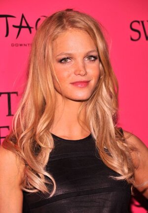 Erin Heatherton nude 8