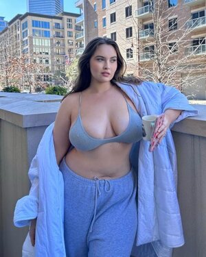 Erin Klay nude 7