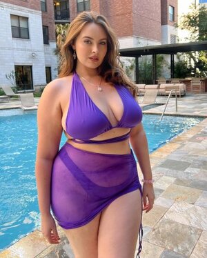 Erin Klay nude 9
