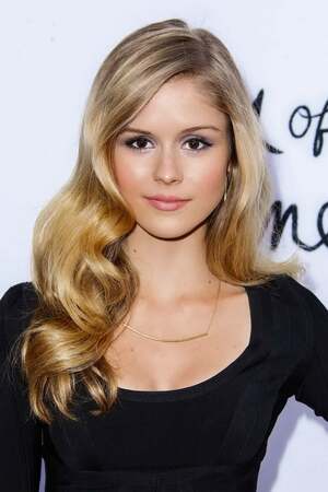 Erin Moriarty nude 8