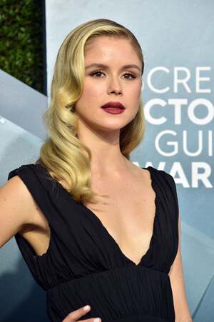 Erin Moriarty nude 9