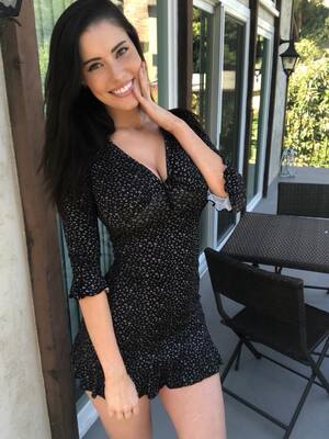 Erin Olash nude 5