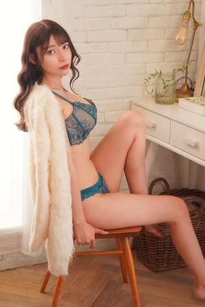 Erisa Kusunoki nude 7