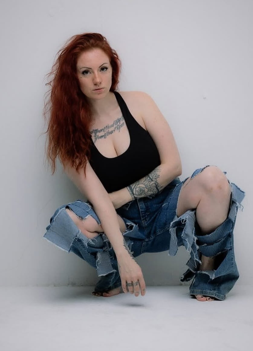 Esper Suicide nude 4